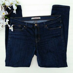 J. Brand skinny leg darkwash jeans sz 31 short